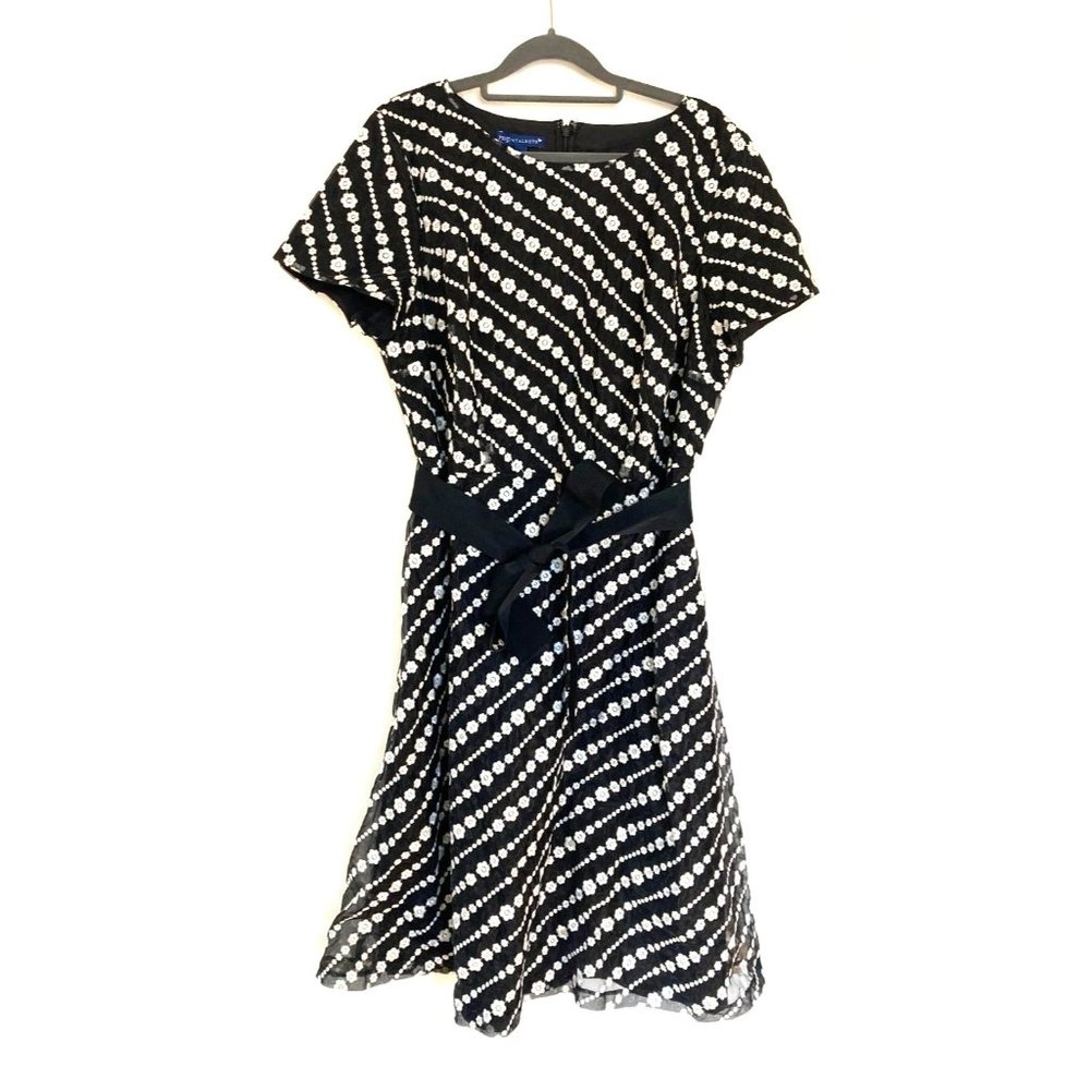 NWT RSVP by Talbots Black & White Floral Fit & Flare Short Sleeve Dress Size 14W